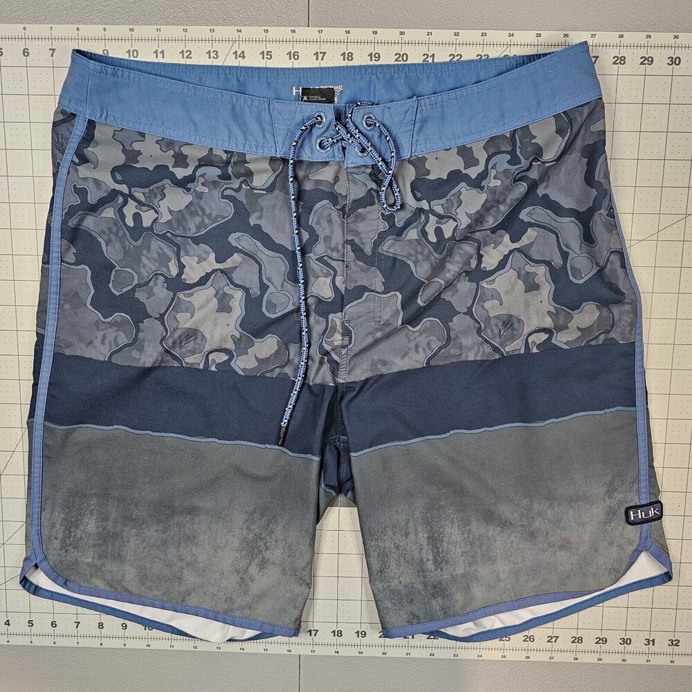 Huk Fishing Shorts Mens 38 Outdoors Performance Fabrics Board Swim Surfing Beach